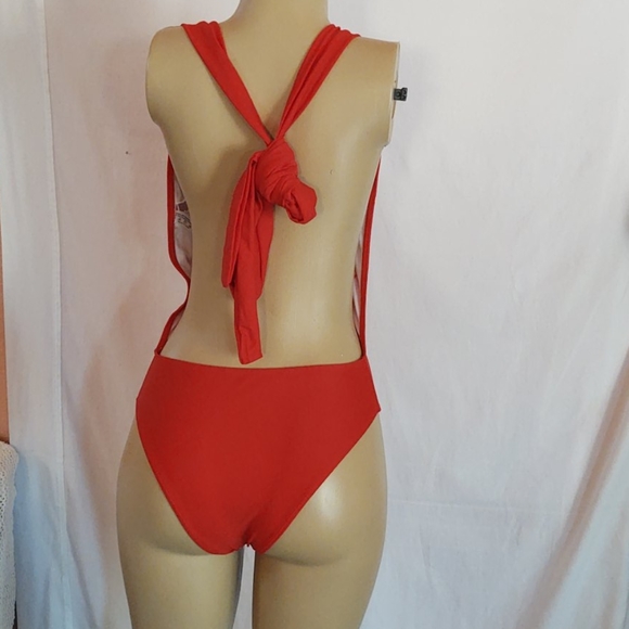 New Sexy One-piece Swimsuit - Picture 2 of 6